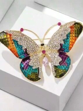 Multicolor Butterfly Crystal Brooch Pin - Women's Jewelry